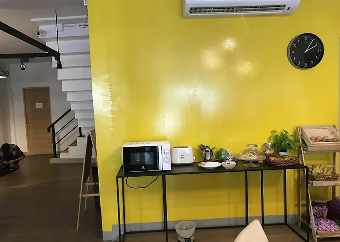 Folk Poshtel Silom Bangkok