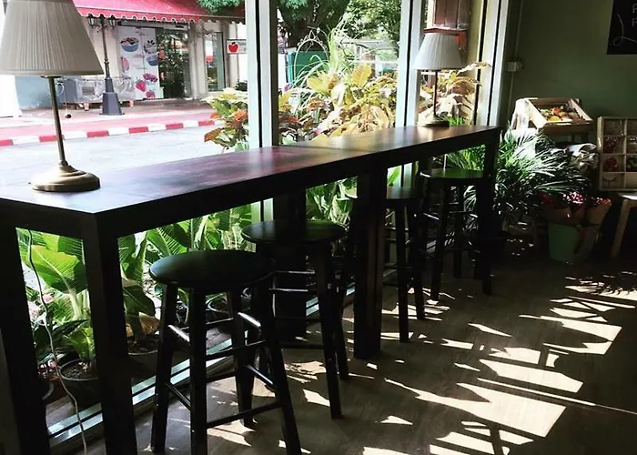 Bed & Breakfast Folk Poshtel Silom