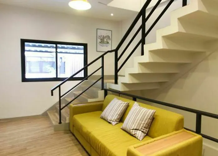 Folk Poshtel Silom Bed & Breakfast Bangkok