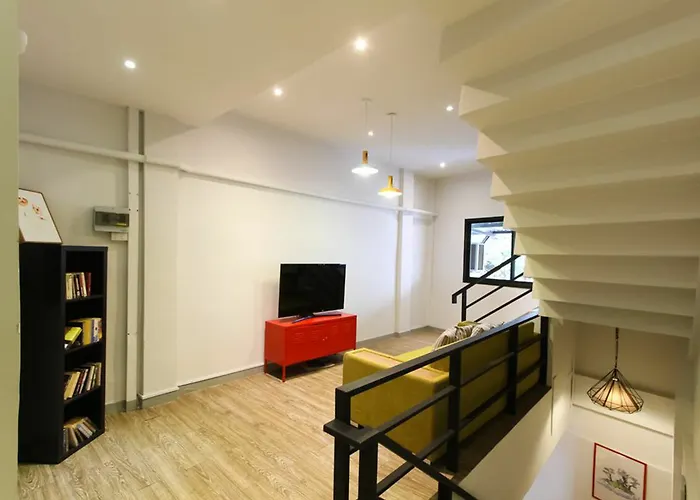 Folk Poshtel Silom Bed & Breakfast Bangkok
