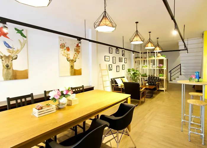 Bed & Breakfast Folk Poshtel Silom