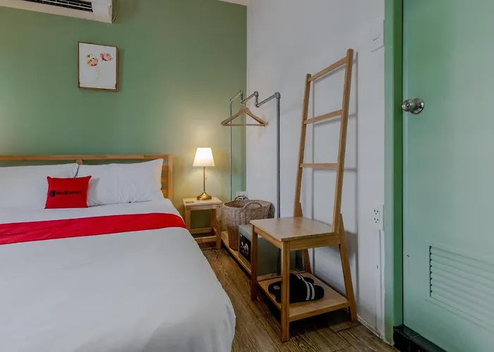 Bed & Breakfast Folk Poshtel Silom Bangkok